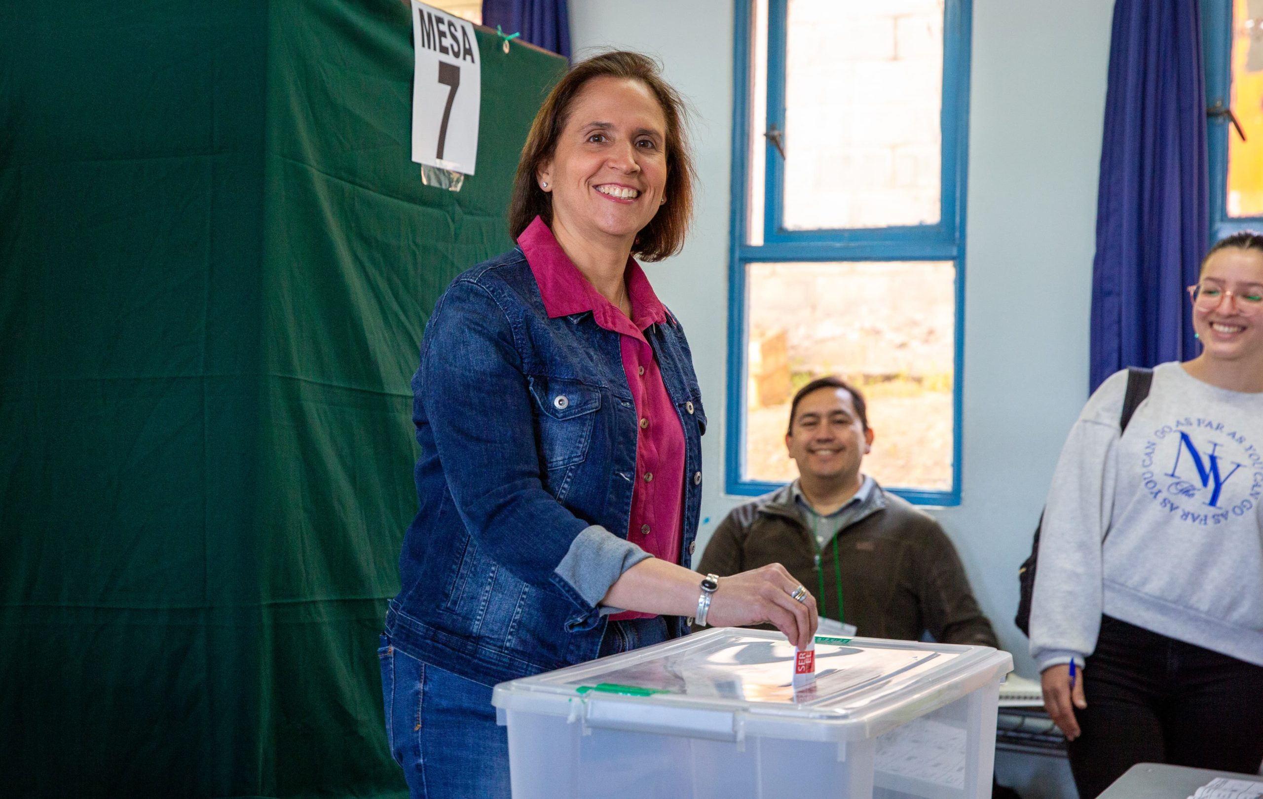 «Están en juego los próximos 40 años de nuestro país»: Carolina Leitao llama a votar a conciencia