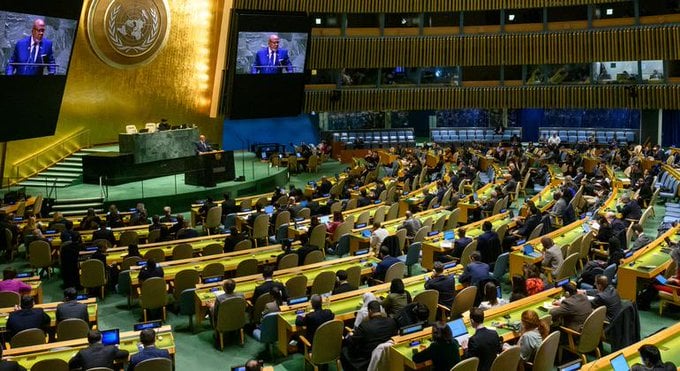Asamblea General de la ONU aprobó resolución que exige «alto el fuego humanitario inmediato» en Gaza