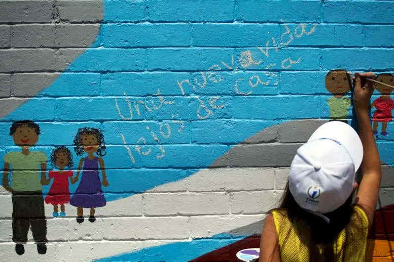 «Niñas y adolescentes migrantes en Chile están creciendo y desarrollándose en un contexto de vulneración de derechos»