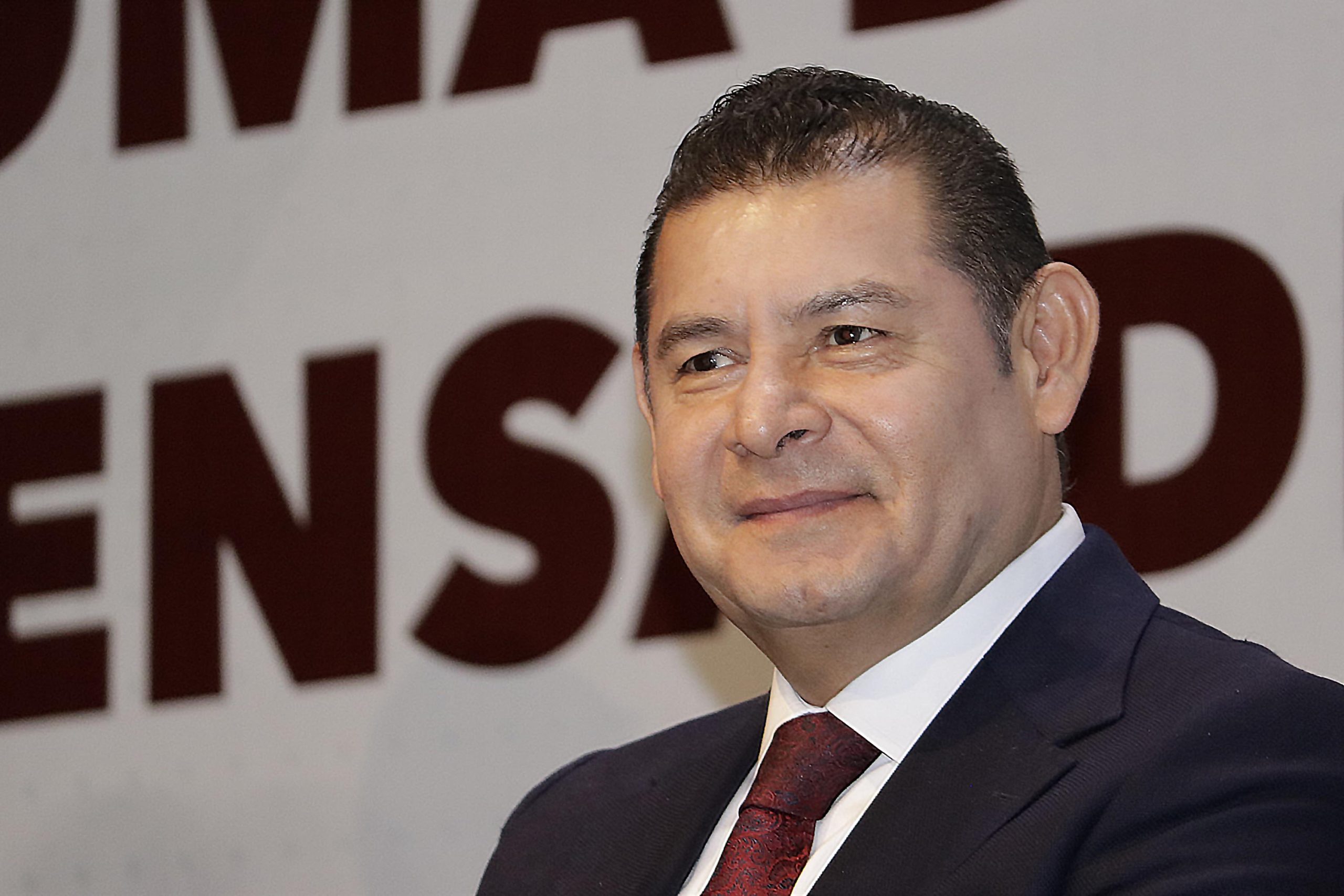 Armenta lidera encuesta para gubernatura de Puebla por más de 16 puntos