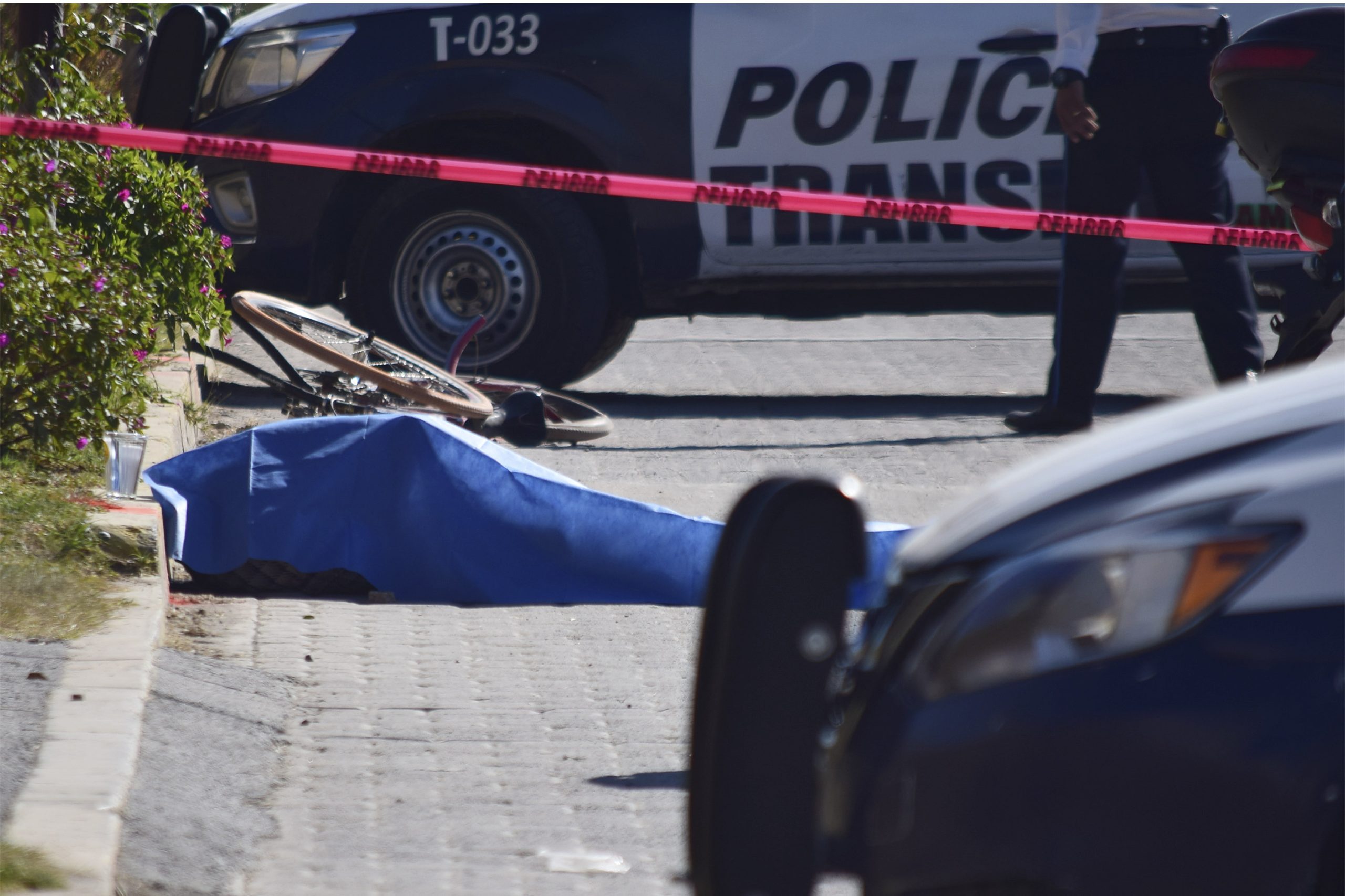 Asesinan a hombre en plena calle en Cuautinchan