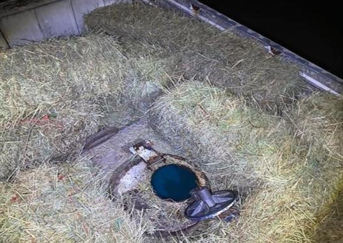 Jalisco: aseguran 18 mil litros de diésel en camión con pacas de alfalfa