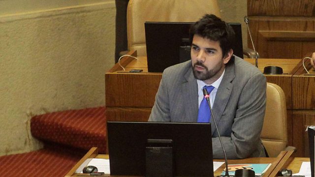 Exclusivo: Comisión de Ética investigará a Joaquín Lavín Jr (UDI) por caso Cathy Barriga
