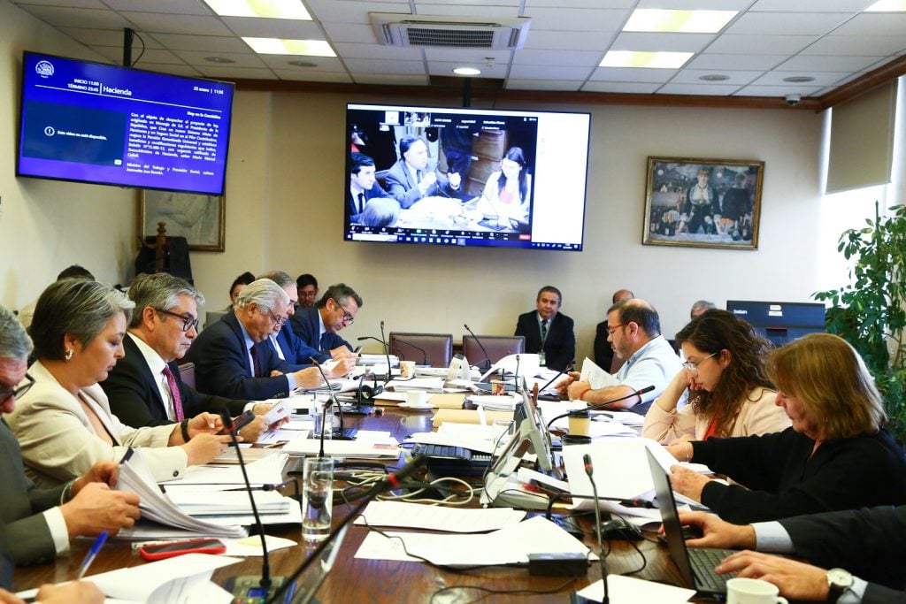 Comisión de Hacienda aprobó proyecto de reforma previsional