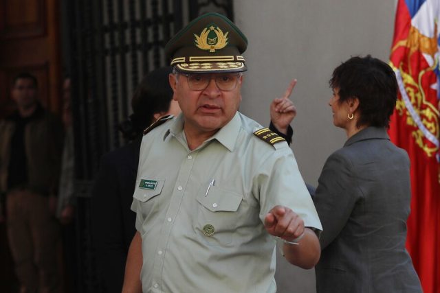 «Un hito judicial»: Director de Amnistía Internacional saluda audiencia de formalización de Ricardo Yáñez y cuestiona su permanencia al mando de la policía