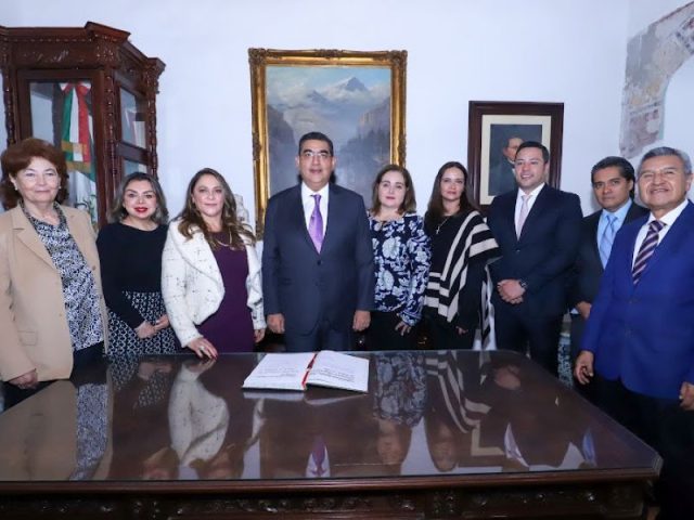 Céspedes presenta iniciativa para fortalecer ejercicio notarial
