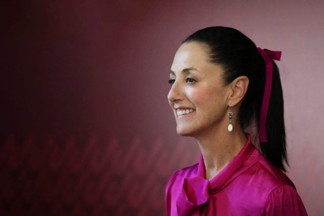 Sheinbaum destaca logros en el Día Internacional de la Educación