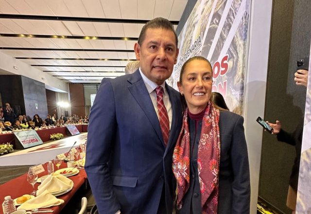 Sheinbaum y Armenta, presentes en Reunión Plenaria de Morena
