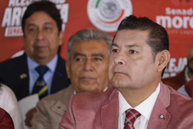 Armenta respalda denuncia contra Camarillo por presunta venta de candidaturas