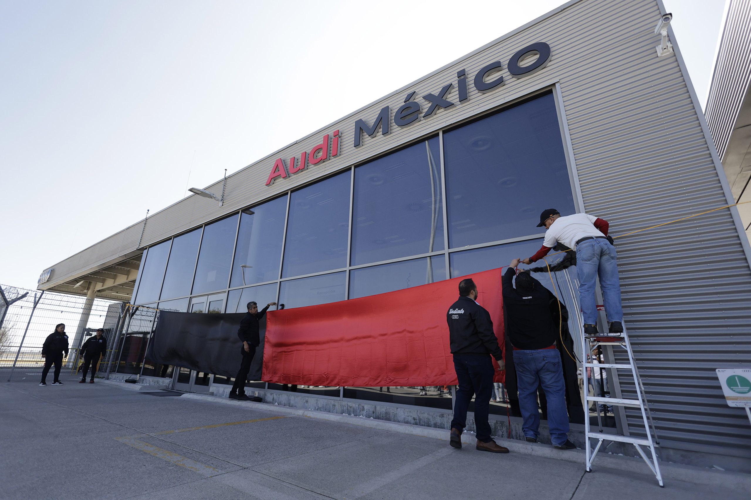 Canacintra respalda incremento salarial propuesto por Audi a trabajadores en Puebla