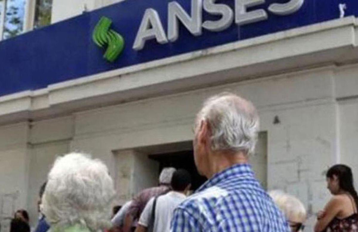 Milei arruina el Año Nuevo a jubilados y pensionados: Suspende programa de créditos a tasas preferenciales