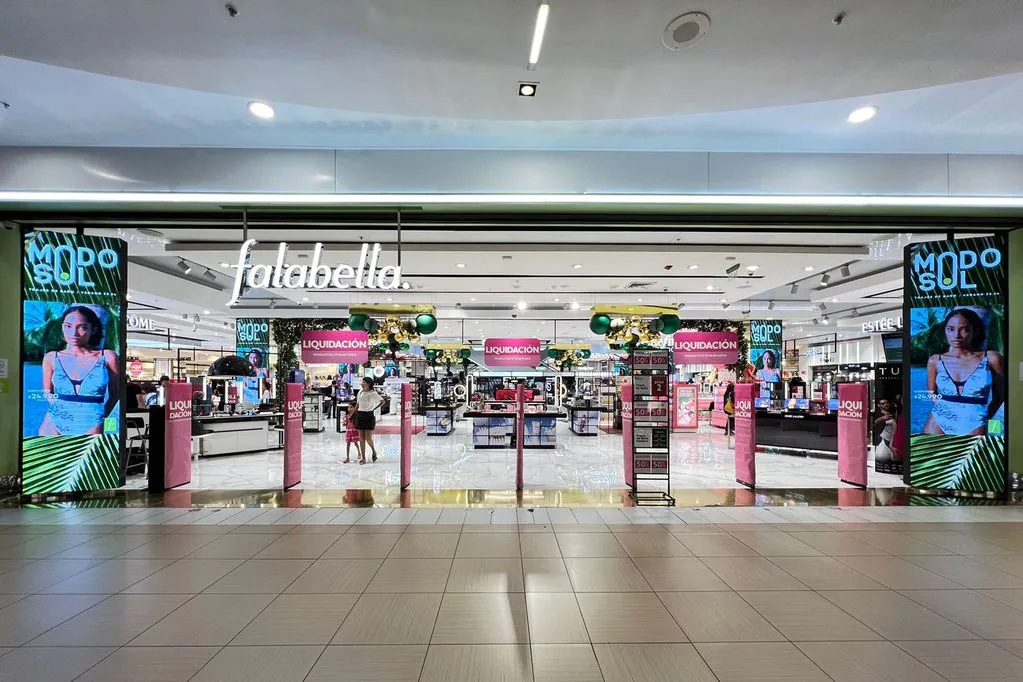 ¿Está en crisis Falabella?: Confirman cierre de su tienda de Lyon en Providencia