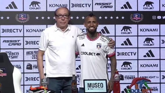 Arturo Vidal durante presentación en Colo Colo: «Vuelvo como un jugador maduro, que le ganó a la vida y a muchos equipos»