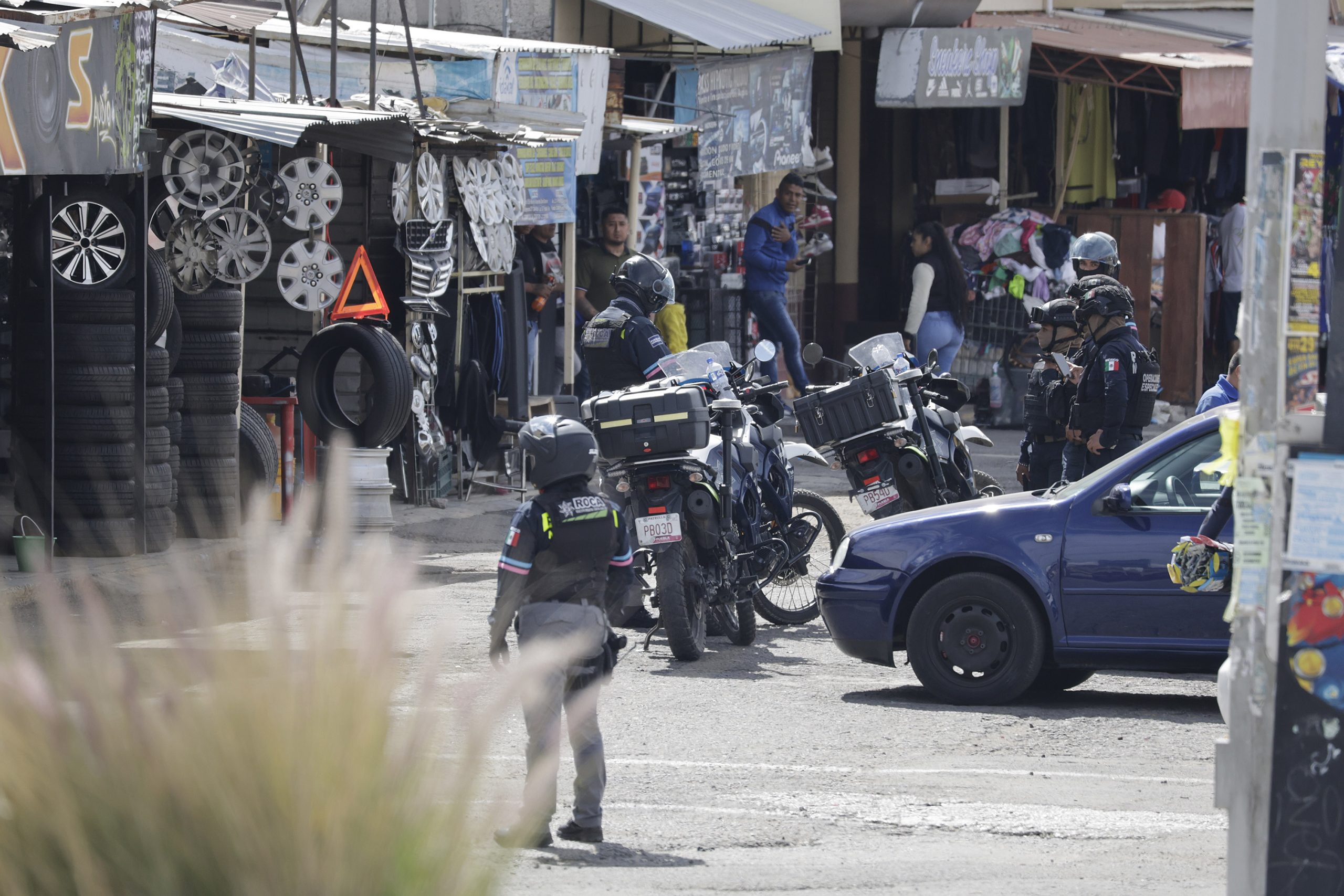 Detienen a 11 en picadero tras asesinato en mercado Independencia