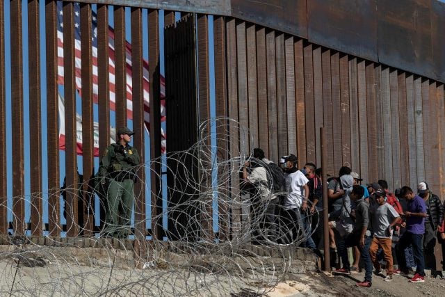 AMLO descarta propuesta de Trump de cierre fronterizo entre EU y México