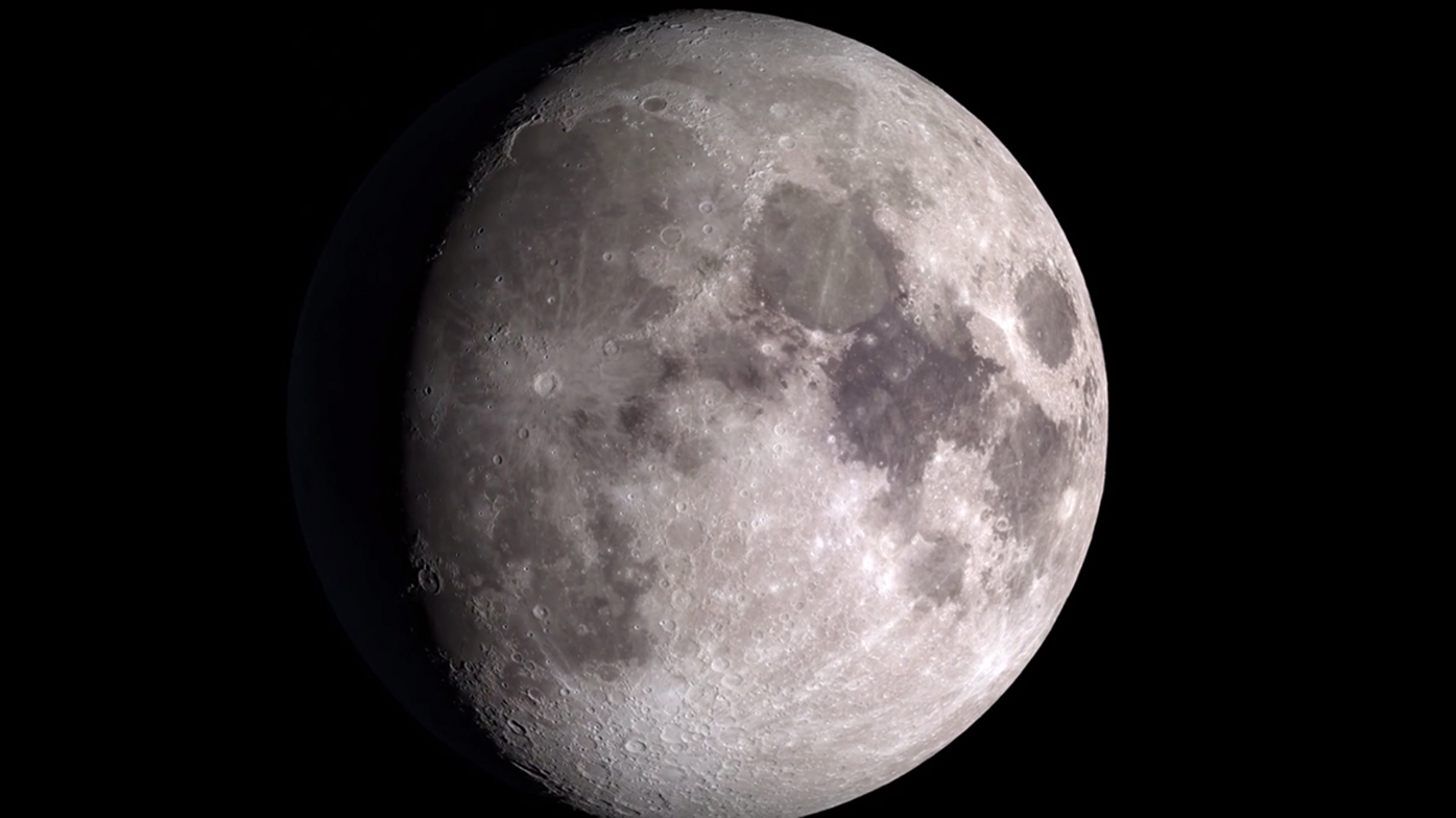 La Luna se está encogiendo y podría afectar los planes de la NASA