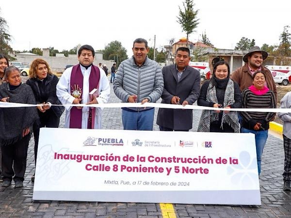 Céspedes entrega obras de más de 16 mdp en Valle de Tehuacán