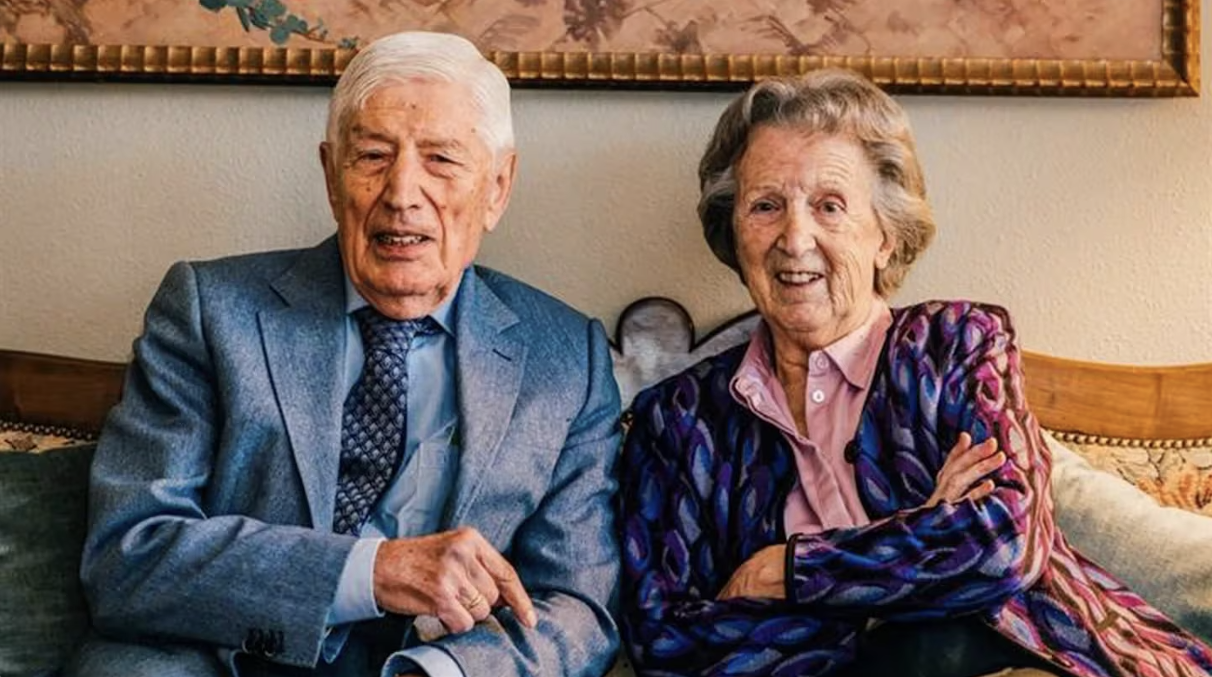 Tras 70 años juntos: Exprimer ministro neerlandés y su esposa mueren tomados de la mano en eutanasia conjunta