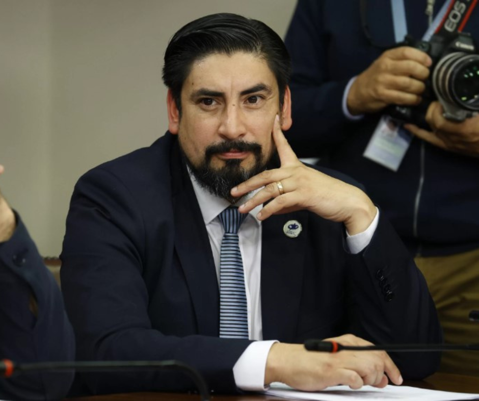 PDG por precandidatura presidencial del Rubén Oyarzo: “Instamos al diputado a presentar proyectos de ley que ofrezcan soluciones reales”