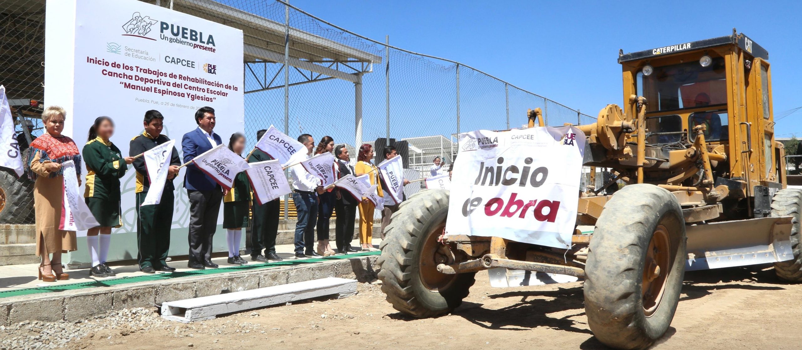Comienzan trabajos de rehabilitación de cancha deportiva en Centro Escolar de Puebla