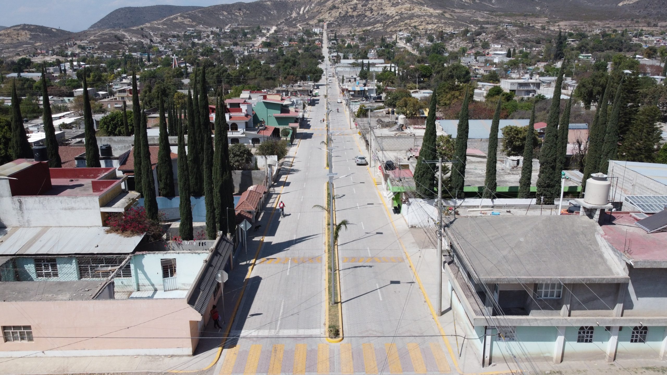 Gobernador inaugura reconstrucción de pavimento en Chapulco por 10 mdp