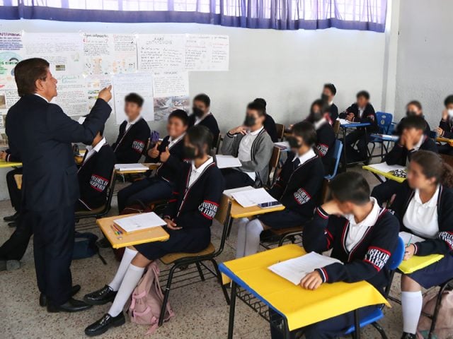 ¿Eres docente y quieres cambiar tu centro de trabajo?, SEP da requisitos