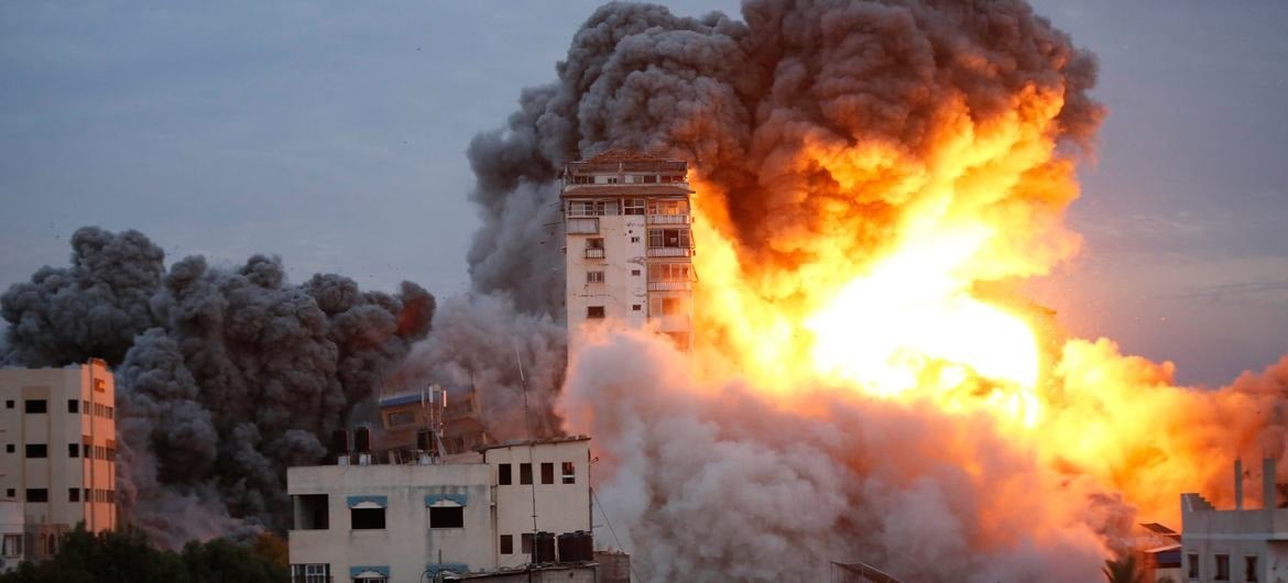 Ataque aéreo israelí en vivienda de Gaza deja varios lesionados