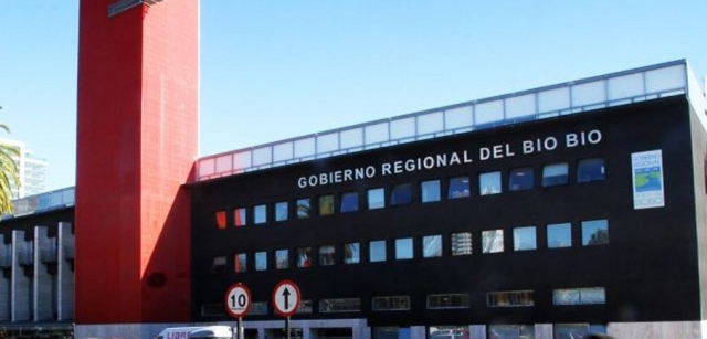 ¿Democracia Viva 2?: Funcionarios del GORE Biobío recibían sueldos por parte de una fundación