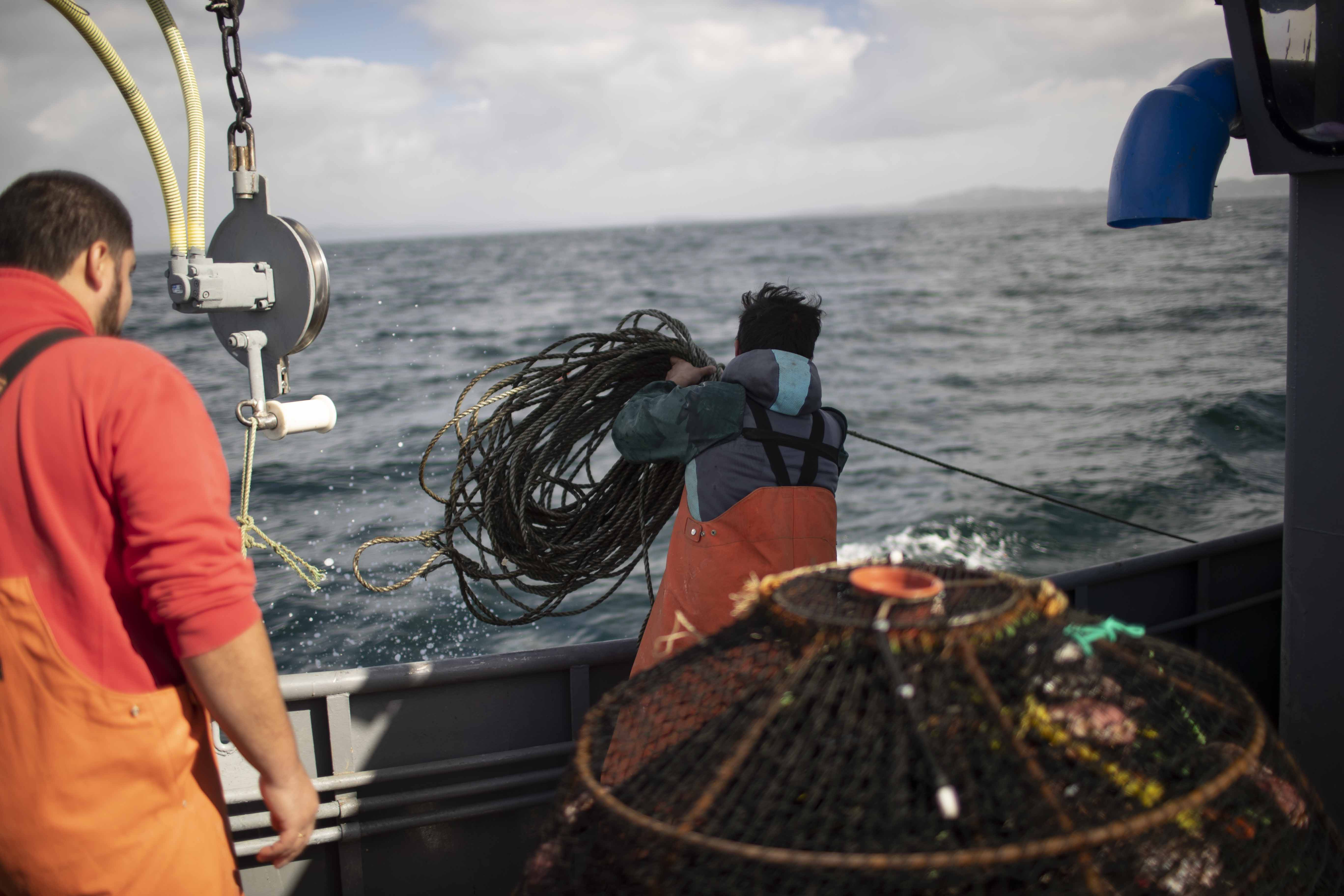 La lucha por proteger los recursos marinos para proveer el sustento de los pescadores artesanales de Aysén