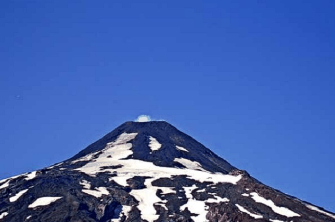 Reportan actividad sísmica del volcán Villarrica: Decretan Alerta Amarilla en cuatro comunas