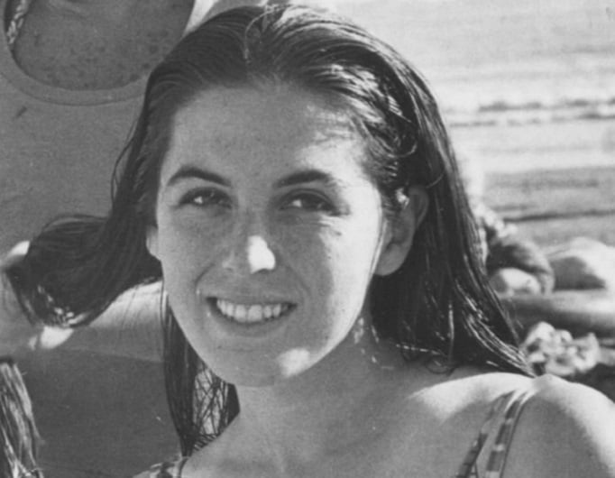 Un monolito en memoria de Diana Aron: La joven periodista embarazada detenida y desaparecida por la DINA