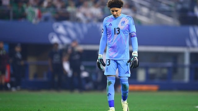 Critican desempeño de  Memo Ochoa en la final de la Nations League