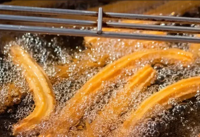 Estudio revela riesgos neurológicos al reutilizar aceite de cocina