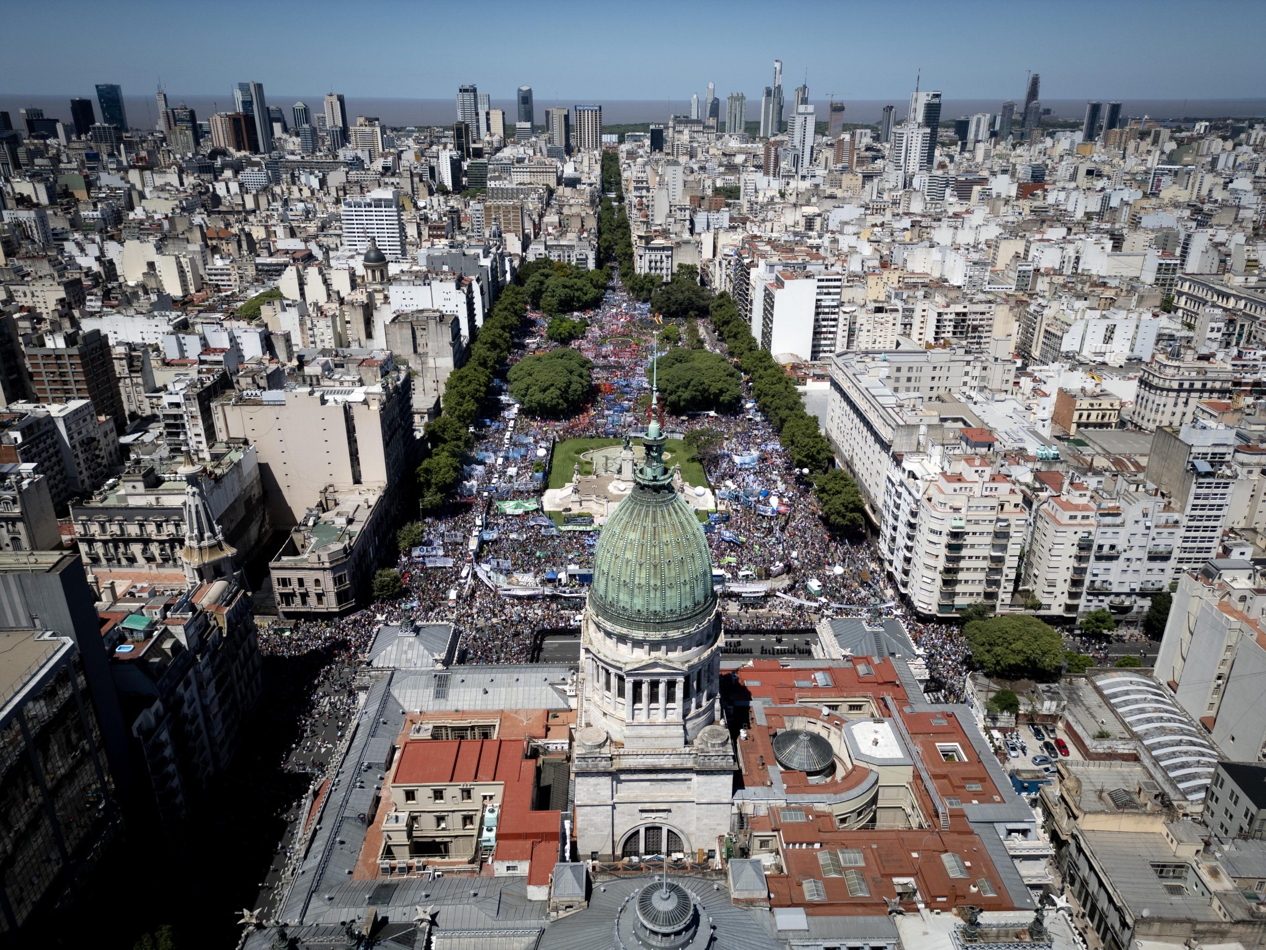 Milei cumple 100 días al mando de Argentina entre protestas en contra