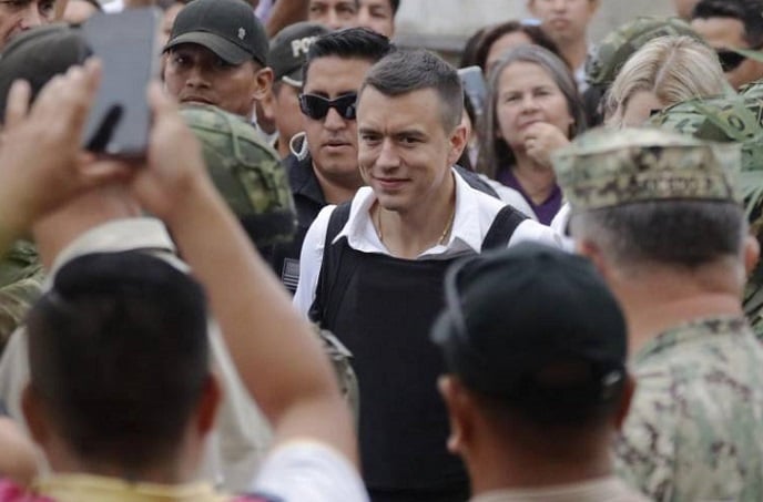 Ecuador y el estado de excepción de Noboa: Asesinato de alcaldesa opositora y represión a comunidades antimineras