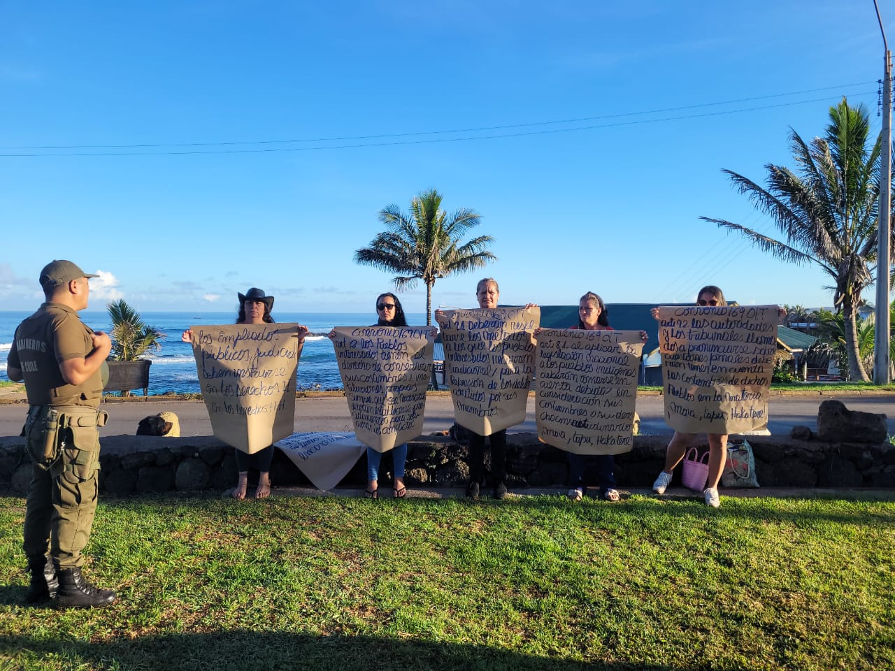 (Video) Alta tensión en Rapa Nui tras inicio de histórico juicio por incendio de Juzgado