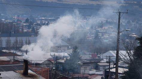 Informe mundial sitúa a Coyhaique como la ciudad con el aire más contaminado de Latinoamérica