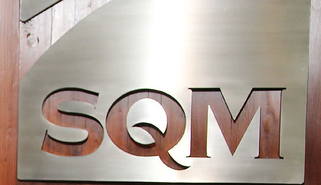 ¿Problemas para SQM?: Accionista chino exige claridad en negociaciones con Codelco por acuerdo para explotar litio en Atacama