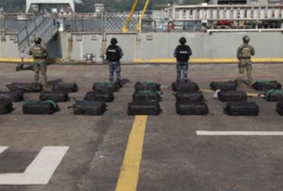 Decomisan 1.5 toneladas de cocaína en costas de Michoacán