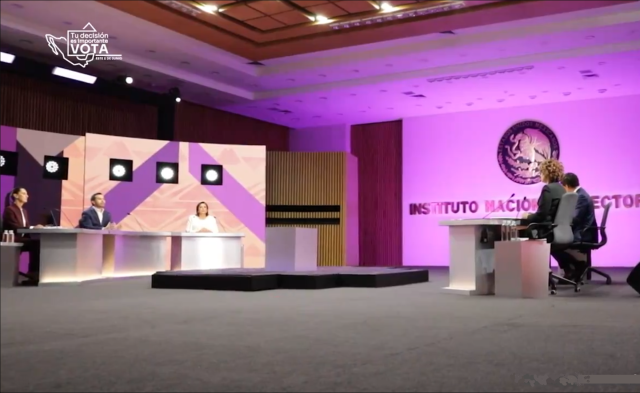 AMLO satisfecho con desarrollo del segundo debate presidencial
