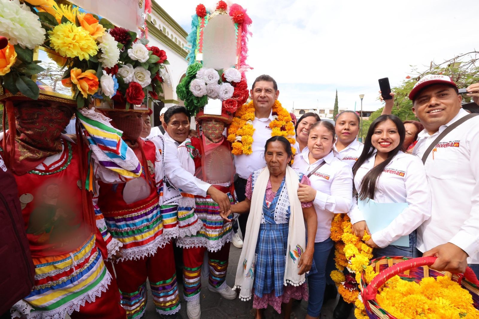 En Tehuacán y Tecamachalco, Armenta promete interconexión