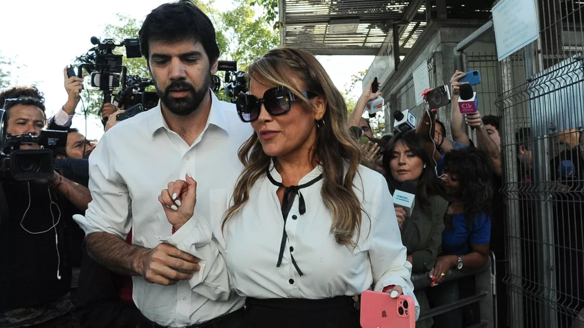 Tribunal rechazó solicitud de Cathy Barriga para cambiar sus medidas cautelares: Permanecerá en arresto domiciliario