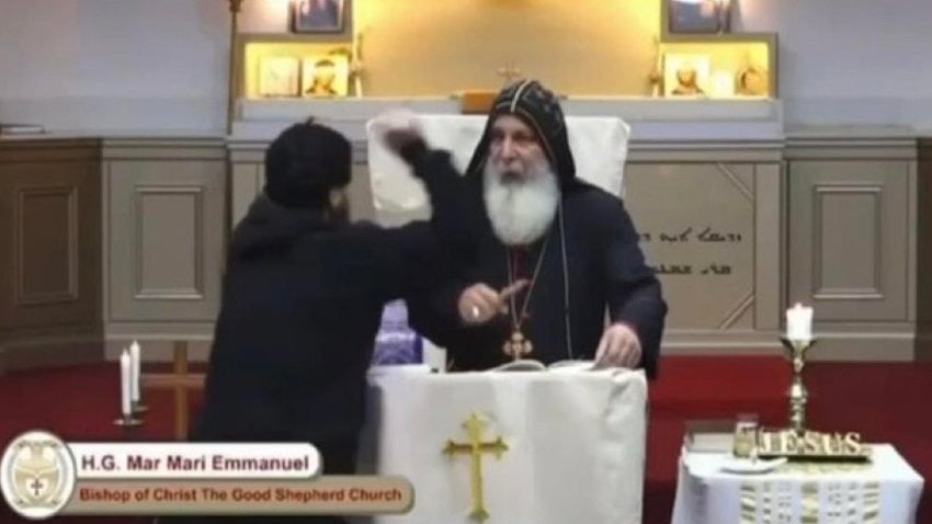 Apuñalan a sacerdote en plena misa en Sídney | VIDEO