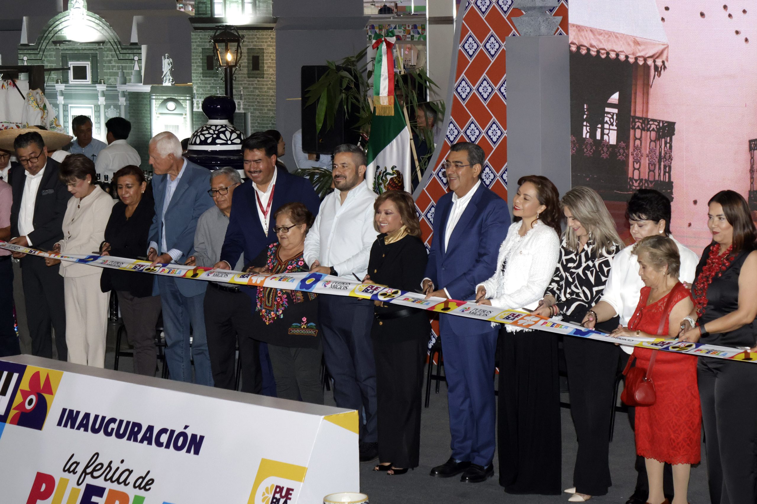 ¡Inicia la Feria de Puebla 2024!, Céspedes llama a la unión familiar