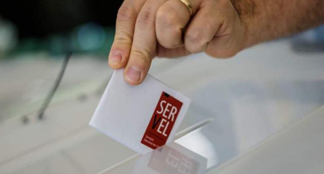 Humo blanco entre el oficialismo y la DC:  Primarias en 86 comunas y candidatos únicos a gobernaciones