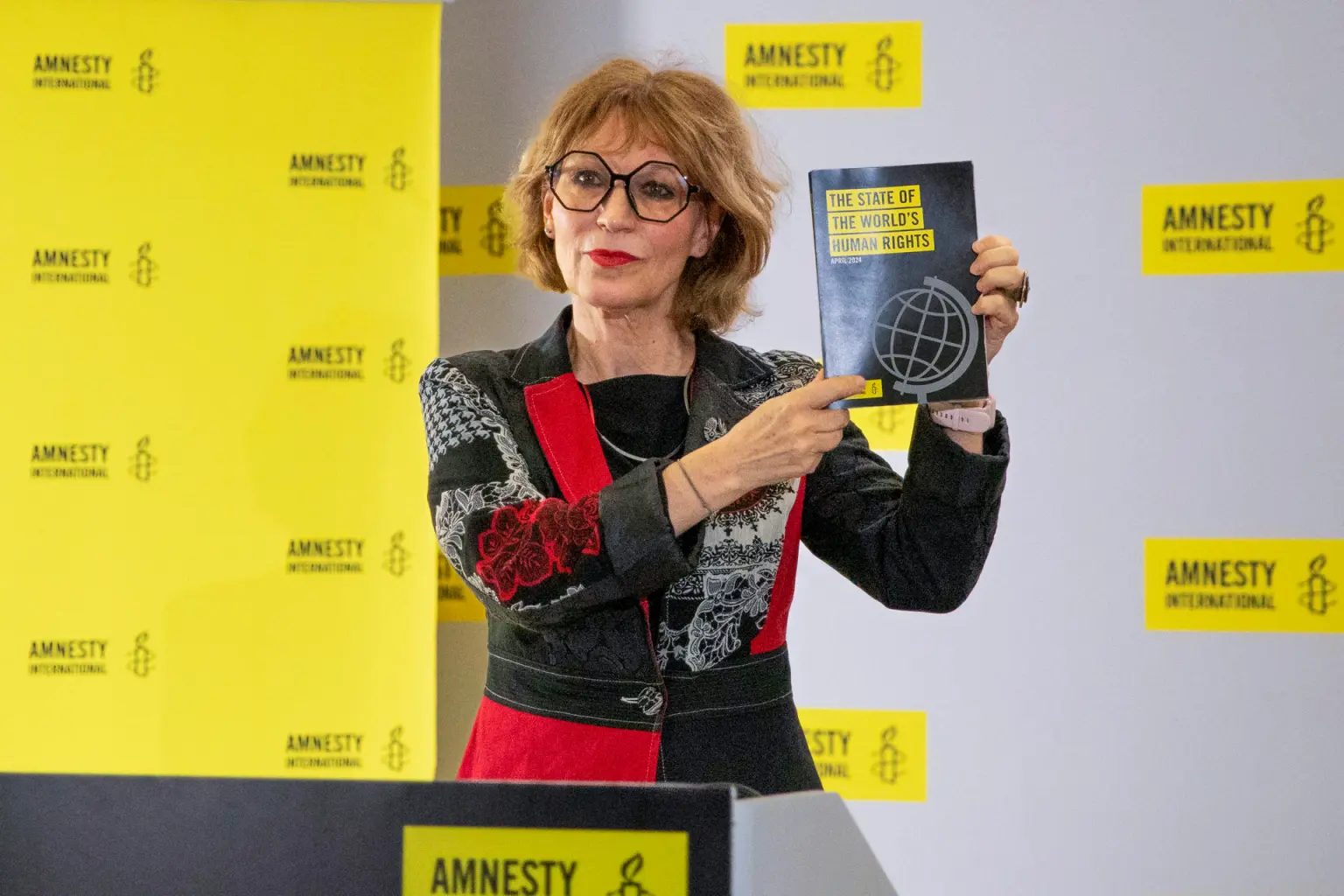 Amnistía Internacional alerta sobre colapso mundial del estado de derecho: «Gobiernos y actores empresariales infringen las normas»