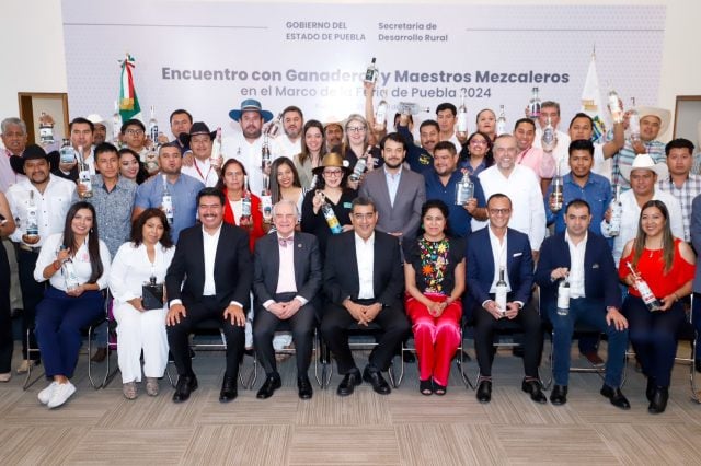 ¡Un brindis por el mezcal poblano!, tras obtener 78 medallas