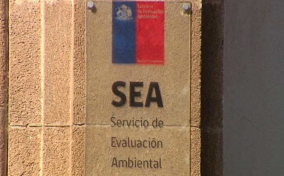 Funcionarios del SEA denuncian maltrato y acoso laboral en jefatura de Participación Ciudadana: Piden intervención de ministra Maisa Rojas