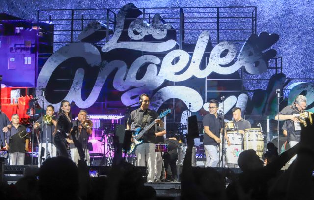 ¡Desde Iztapalapa! Poblanos bailan al ritmo de Los Ángeles Azules