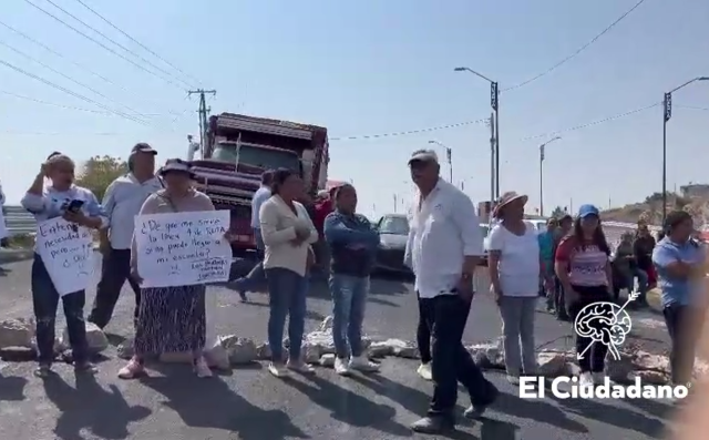 Bloquean Periférico Ecológico, protestan contra Línea 4 y piden puente peatonal